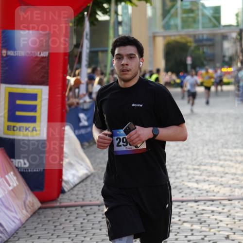 13.06.2025 - Holstenköstenlauf Felixshl http://msf.ph/oto/7924733 13.06.2025 20:02:37 Laufen 2969, 3140 meine-sportfotos.de
