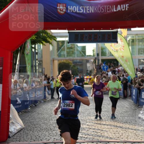 13.06.2025 - Holstenköstenlauf Felixshl http://msf.ph/oto/7924828 13.06.2025 20:03:17 Laufen 2299, 2305, 2982, 3067 meine-sportfotos.de