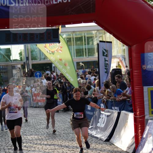13.06.2025 - Holstenköstenlauf Felixshl http://msf.ph/oto/7924876 13.06.2025 20:03:37 Laufen 2051, 2245, 2549, 2570, 3696 meine-sportfotos.de