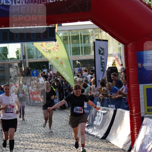 13.06.2025 - Holstenköstenlauf Felixshl http://msf.ph/oto/7924878 13.06.2025 20:03:37 Laufen 2051, 2245, 2549, 2570, 3696 meine-sportfotos.de