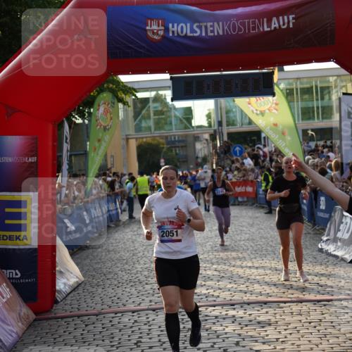 13.06.2025 - Holstenköstenlauf Felixshl http://msf.ph/oto/7924886 13.06.2025 20:03:39 Laufen 2051, 2245, 2549, 2570, 3696 meine-sportfotos.de