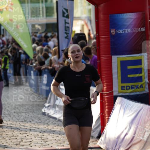 13.06.2025 - Holstenköstenlauf Felixshl http://msf.ph/oto/7924897 13.06.2025 20:03:41 Laufen 2051, 2245, 2549, 2570, 3696, 3932 meine-sportfotos.de