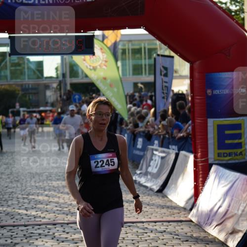 13.06.2025 - Holstenköstenlauf Felixshl http://msf.ph/oto/7924909 13.06.2025 20:03:45 Laufen 2245, 3109, 3825, 3932 meine-sportfotos.de