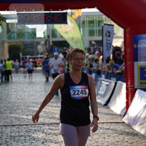 13.06.2025 - Holstenköstenlauf Felixshl http://msf.ph/oto/7924915 13.06.2025 20:03:45 Laufen 2245, 3109, 3825, 3932 meine-sportfotos.de