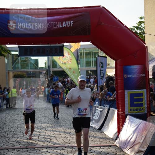13.06.2025 - Holstenköstenlauf Felixshl http://msf.ph/oto/7924926 13.06.2025 20:03:49 Laufen 2820, 3109, 3825, 3932 meine-sportfotos.de