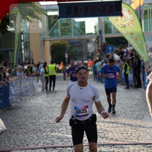 13.06.2025 - Holstenköstenlauf Felixshl http://msf.ph/oto/7924932 13.06.2025 20:03:51 Laufen 2820, 3109, 3825, 3932 meine-sportfotos.de