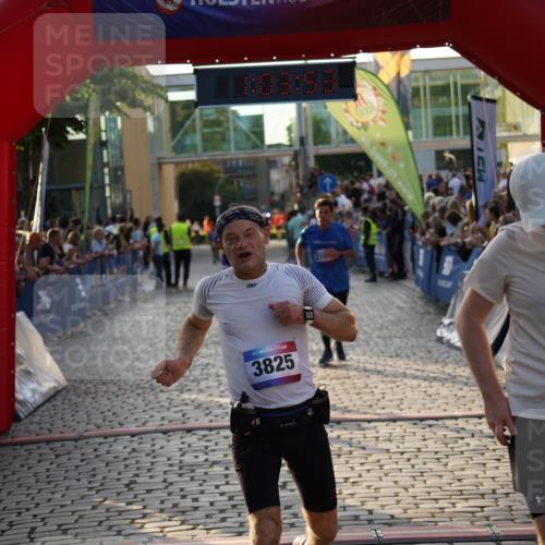 13.06.2025 - Holstenköstenlauf Felixshl http://msf.ph/oto/7924936 13.06.2025 20:03:52 Laufen 2708, 2820, 3109, 3825, 3932 meine-sportfotos.de