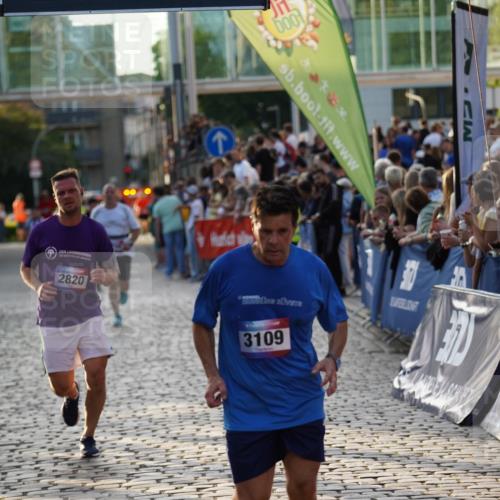 13.06.2025 - Holstenköstenlauf Felixshl http://msf.ph/oto/7924948 13.06.2025 20:03:54 Laufen 2708, 2820, 3109, 3825 meine-sportfotos.de
