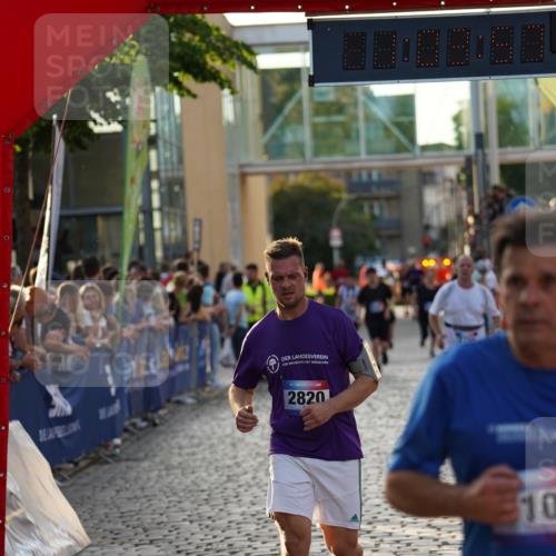 13.06.2025 - Holstenköstenlauf Felixshl http://msf.ph/oto/7924956 13.06.2025 20:03:56 Laufen 2708, 2820, 3109 meine-sportfotos.de