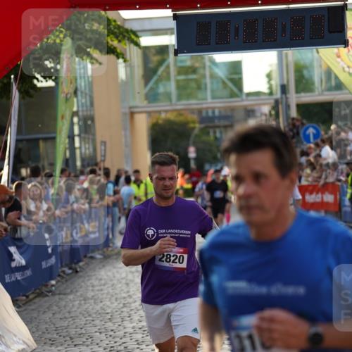 13.06.2025 - Holstenköstenlauf Felixshl http://msf.ph/oto/7924960 13.06.2025 20:03:56 Laufen 2708, 2820, 3109 meine-sportfotos.de