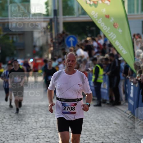 13.06.2025 - Holstenköstenlauf Felixshl http://msf.ph/oto/7924964 13.06.2025 20:03:59 Laufen 2038, 2187, 2708, 2820, 3051 meine-sportfotos.de