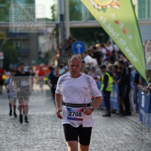 13.06.2025 - Holstenköstenlauf Felixshl http://msf.ph/oto/7924966 13.06.2025 20:03:59 Laufen 2038, 2187, 2708, 2820, 3051 meine-sportfotos.de