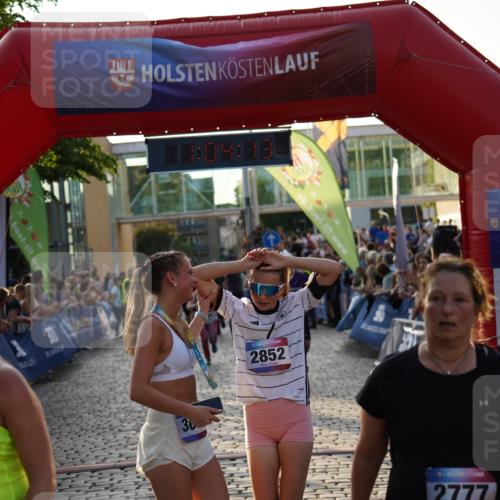 13.06.2025 - Holstenköstenlauf Felixshl http://msf.ph/oto/7925006 13.06.2025 20:04:12 Laufen 2334, 2400, 2535, 2579, 2717, 2751, 2777, 2852, 3668 meine-sportfotos.de