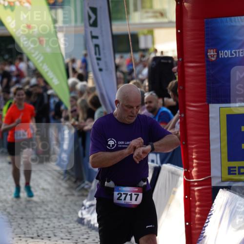 13.06.2025 - Holstenköstenlauf Felixshl http://msf.ph/oto/7925021 13.06.2025 20:04:16 Laufen 2334, 2400, 2535, 2579, 2603, 2717, 2751, 3668 meine-sportfotos.de