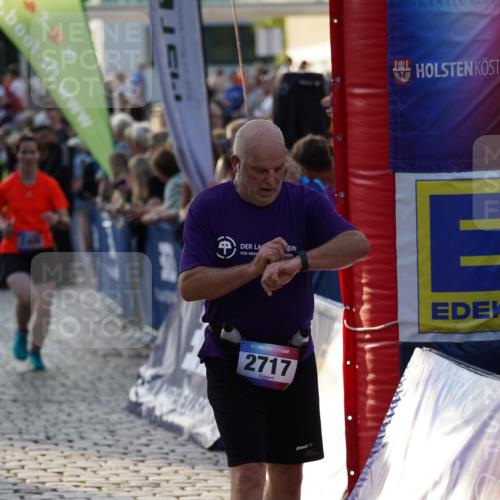13.06.2025 - Holstenköstenlauf Felixshl http://msf.ph/oto/7925024 13.06.2025 20:04:16 Laufen 2334, 2400, 2535, 2579, 2603, 2717, 2751, 3668 meine-sportfotos.de