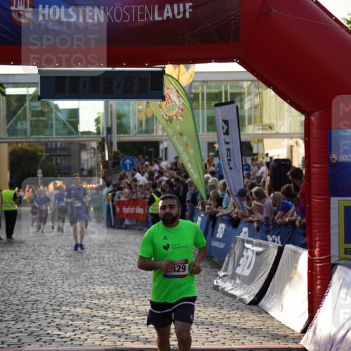 13.06.2025 - Holstenköstenlauf Felixshl http://msf.ph/oto/7925059 13.06.2025 20:04:39 Laufen 3677, 3829 meine-sportfotos.de