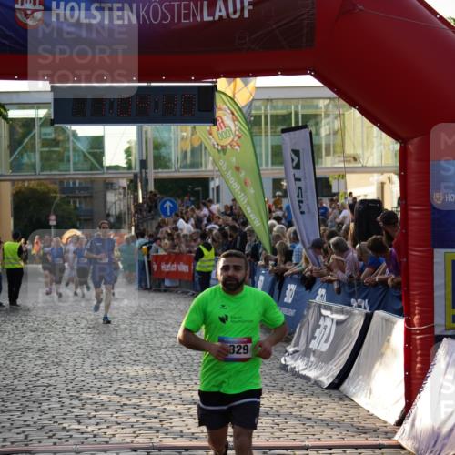13.06.2025 - Holstenköstenlauf Felixshl http://msf.ph/oto/7925061 13.06.2025 20:04:40 Laufen 3677, 3829 meine-sportfotos.de