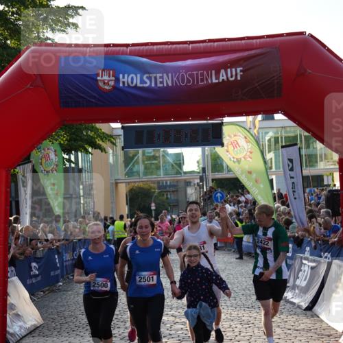 13.06.2025 - Holstenköstenlauf Felixshl http://msf.ph/oto/7925083 13.06.2025 20:04:50 Laufen 2313, 2422, 2500, 2501, 2560, 3175, 3185, 3677, 3725, 3980 meine-sportfotos.de
