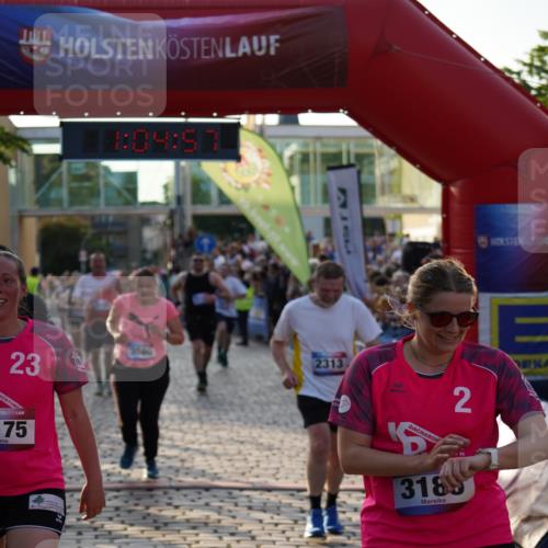 13.06.2025 - Holstenköstenlauf Felixshl http://msf.ph/oto/7925101 13.06.2025 20:04:56 Laufen 2025, 2128, 2228, 2246, 2313, 2826, 3175, 3185, 3614, 3632, 3725, 3960, 3980 meine-sportfotos.de