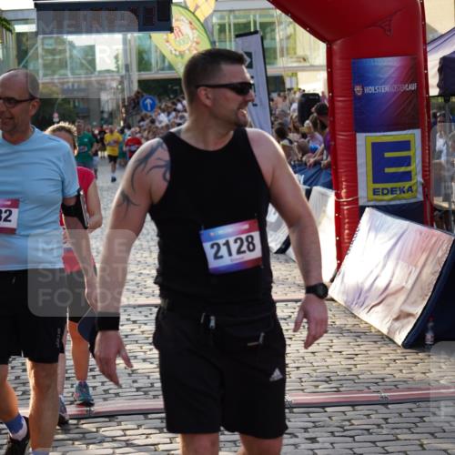 13.06.2025 - Holstenköstenlauf Felixshl http://msf.ph/oto/7925133 13.06.2025 20:05:06 Laufen 2177, 2228, 2987, 3060, 3632, 3960 meine-sportfotos.de