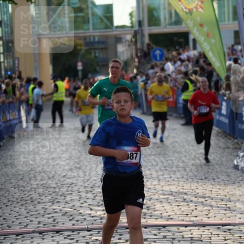 13.06.2025 - Holstenköstenlauf Felixshl http://msf.ph/oto/7925149 13.06.2025 20:05:11 Laufen 2177, 2987, 3060, 3070, 3072, 3305, 3634 meine-sportfotos.de