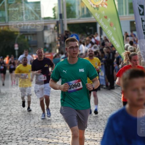 13.06.2025 - Holstenköstenlauf Felixshl http://msf.ph/oto/7925157 13.06.2025 20:05:13 Laufen 2177, 2404, 2987, 3060, 3070, 3072, 3305, 3634, 3790 meine-sportfotos.de