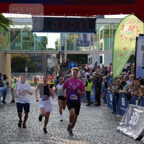 13.06.2025 - Holstenköstenlauf Felixshl http://msf.ph/oto/7925199 13.06.2025 20:05:32 Laufen 2099, 2790, 2792, 2850, 3831 meine-sportfotos.de