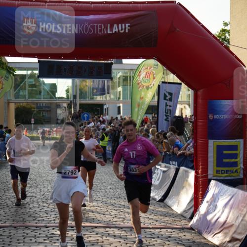 13.06.2025 - Holstenköstenlauf Felixshl http://msf.ph/oto/7925204 13.06.2025 20:05:34 Laufen 2099, 2790, 2792, 2850, 3831 meine-sportfotos.de