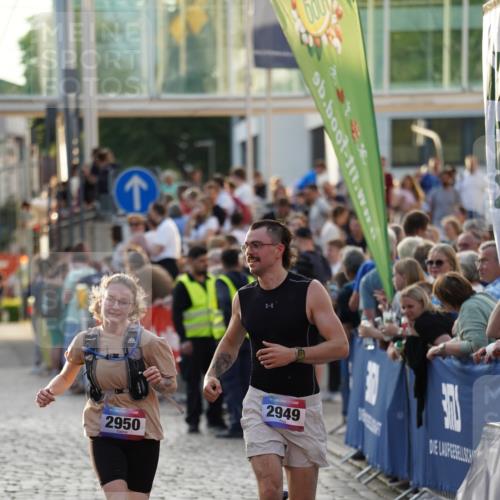13.06.2025 - Holstenköstenlauf Felixshl http://msf.ph/oto/7925261 13.06.2025 20:06:11 Laufen 2949, 2950 meine-sportfotos.de
