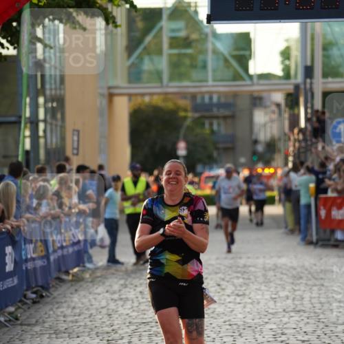 13.06.2025 - Holstenköstenlauf Felixshl http://msf.ph/oto/7925307 13.06.2025 20:07:12 Laufen 2588, 2593, 2923 meine-sportfotos.de
