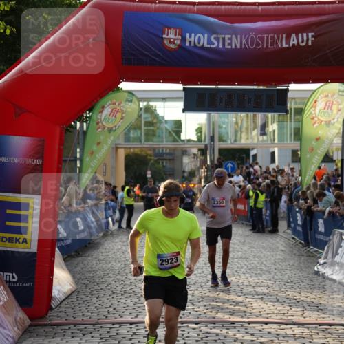 13.06.2025 - Holstenköstenlauf Felixshl http://msf.ph/oto/7925333 13.06.2025 20:07:21 Laufen 2350, 2836, 2837, 2923, 3142, 3217 meine-sportfotos.de