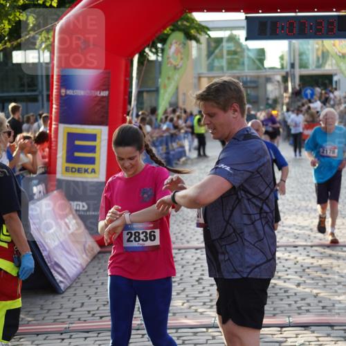 13.06.2025 - Holstenköstenlauf Felixshl http://msf.ph/oto/7925360 13.06.2025 20:07:32 Laufen 2144, 2178, 2283, 2727, 2760, 2836, 3217, 3303 meine-sportfotos.de