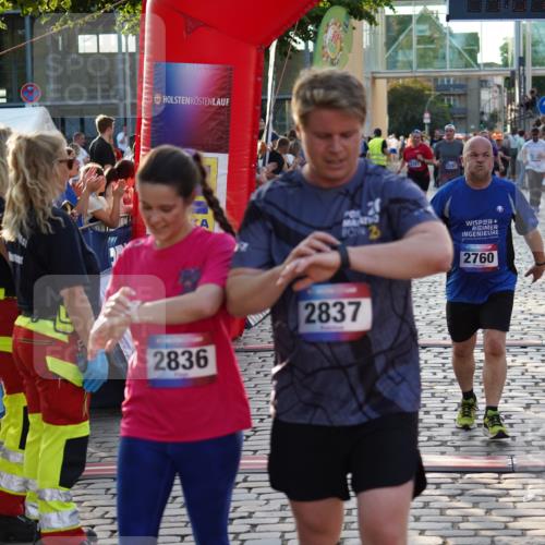 13.06.2025 - Holstenköstenlauf Felixshl http://msf.ph/oto/7925362 13.06.2025 20:07:33 Laufen 2144, 2178, 2283, 2727, 2760, 3217, 3303 meine-sportfotos.de