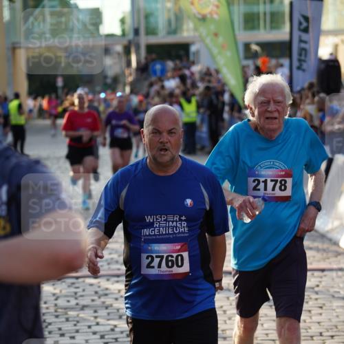 13.06.2025 - Holstenköstenlauf Felixshl http://msf.ph/oto/7925372 13.06.2025 20:07:35 Laufen 2096, 2144, 2178, 2283, 2727, 2760, 3303 meine-sportfotos.de