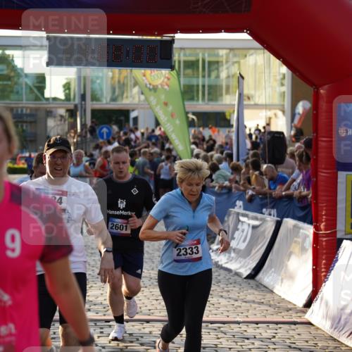 13.06.2025 - Holstenköstenlauf Felixshl http://msf.ph/oto/7925415 13.06.2025 20:07:59 Laufen 2333, 2584, 2600, 2601, 3232 meine-sportfotos.de