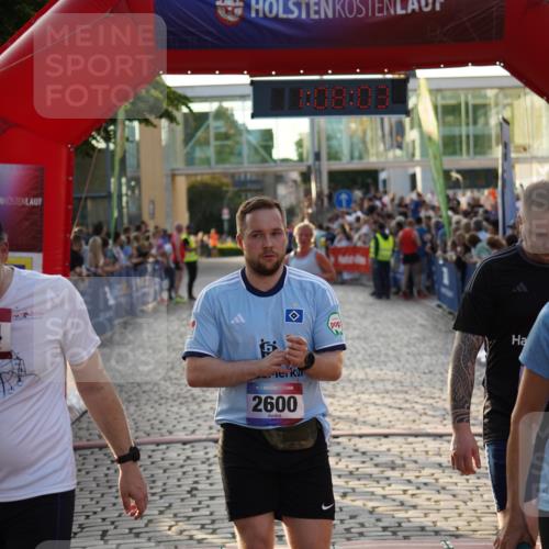 13.06.2025 - Holstenköstenlauf Felixshl http://msf.ph/oto/7925421 13.06.2025 20:08:02 Laufen 2600, 2601, 3053, 3232 meine-sportfotos.de