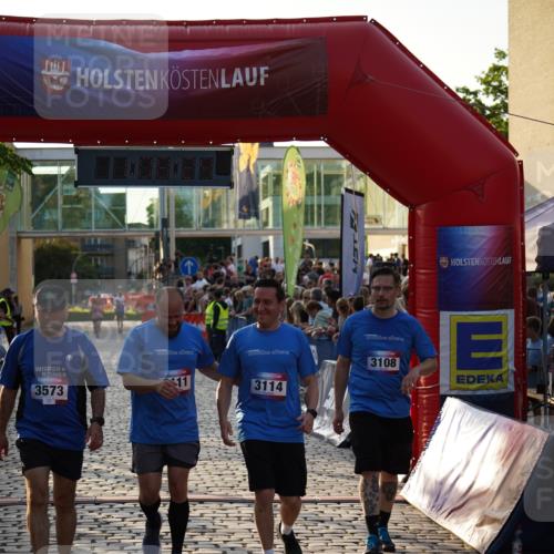13.06.2025 - Holstenköstenlauf Felixshl http://msf.ph/oto/7925496 13.06.2025 20:08:23 Laufen 2646, 3108, 3111, 3114, 3573 meine-sportfotos.de