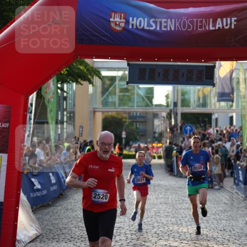 13.06.2025 - Holstenköstenlauf Felixshl http://msf.ph/oto/7925554 13.06.2025 20:08:48 Laufen 2030, 2031, 2401, 2520 meine-sportfotos.de