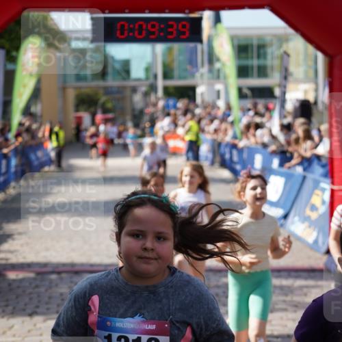 13.06.2025 - Holstenköstenlauf Felixshl http://msf.ph/oto/7925577 13.06.2025 16:24:41 Laufen 734, 738, 986, 1053, 1217, 1219, 1856, 1880 meine-sportfotos.de
