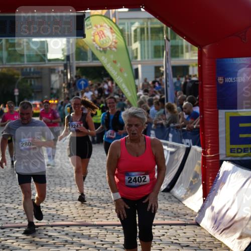 13.06.2025 - Holstenköstenlauf Felixshl http://msf.ph/oto/7925627 13.06.2025 20:09:20 Laufen 2070, 2212, 2240, 2242, 2402, 2805, 3176, 3179 meine-sportfotos.de