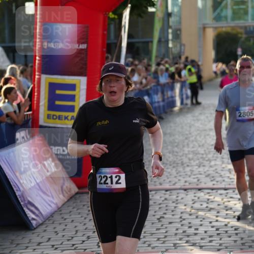 13.06.2025 - Holstenköstenlauf Felixshl http://msf.ph/oto/7925631 13.06.2025 20:09:21 Laufen 2212, 2240, 2242, 2805, 3176, 3179 meine-sportfotos.de