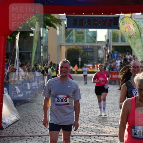 13.06.2025 - Holstenköstenlauf Felixshl http://msf.ph/oto/7925641 13.06.2025 20:09:23 Laufen 2240, 2242, 2805, 3176, 3179 meine-sportfotos.de
