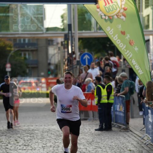 13.06.2025 - Holstenköstenlauf Felixshl http://msf.ph/oto/7925684 13.06.2025 20:09:56 Laufen 2086, 3143 meine-sportfotos.de