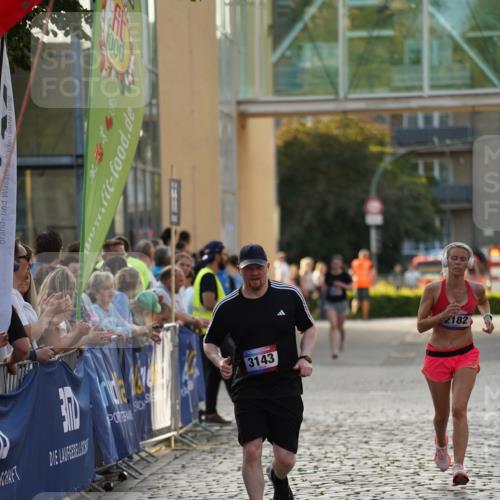 13.06.2025 - Holstenköstenlauf Felixshl http://msf.ph/oto/7925722 13.06.2025 20:10:01 Laufen 2086, 2182, 3143 meine-sportfotos.de