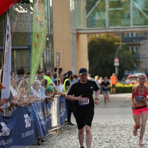 13.06.2025 - Holstenköstenlauf Felixshl http://msf.ph/oto/7925724 13.06.2025 20:10:01 Laufen 2086, 2182, 3143 meine-sportfotos.de