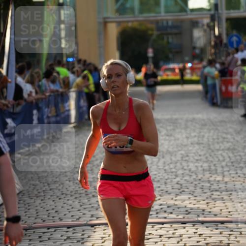13.06.2025 - Holstenköstenlauf Felixshl http://msf.ph/oto/7925759 13.06.2025 20:10:08 Laufen 2182, 2441, 3143 meine-sportfotos.de