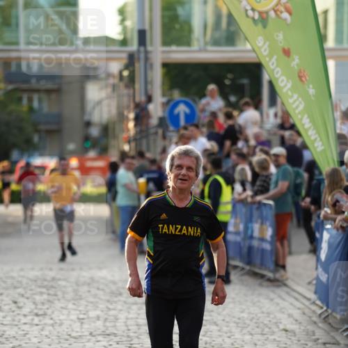 13.06.2025 - Holstenköstenlauf Felixshl http://msf.ph/oto/7925779 13.06.2025 20:10:36 Laufen 2516 meine-sportfotos.de