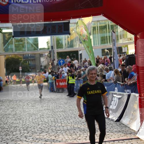 13.06.2025 - Holstenköstenlauf Felixshl http://msf.ph/oto/7925791 13.06.2025 20:10:39 Laufen 2145, 2516 meine-sportfotos.de