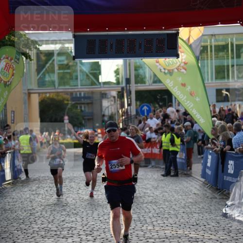13.06.2025 - Holstenköstenlauf Felixshl http://msf.ph/oto/7925820 13.06.2025 20:10:55 Laufen 2490, 2554, 2764 meine-sportfotos.de