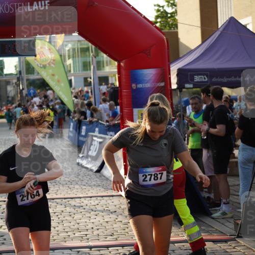 13.06.2025 - Holstenköstenlauf Felixshl http://msf.ph/oto/7925835 13.06.2025 20:11:01 Laufen 2490, 2764 meine-sportfotos.de